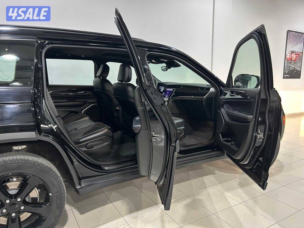 70/51914 Jeep Grand Cherokee L Altitude 4X43