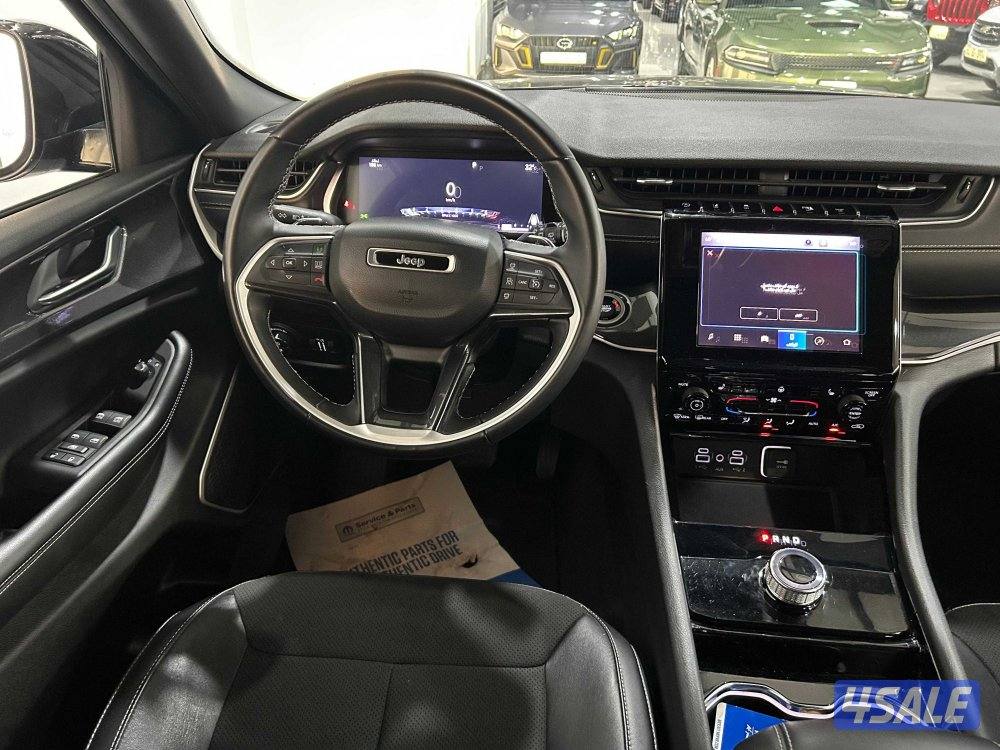 70/51914 Jeep Grand Cherokee L Altitude 4X49