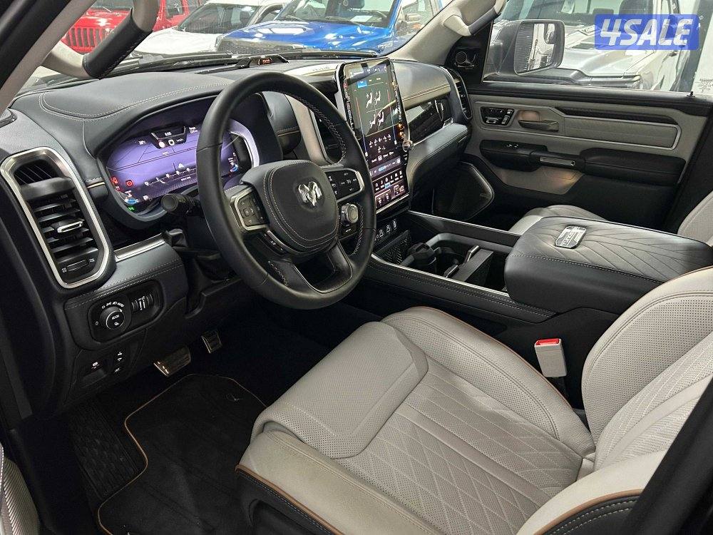 RAM 1500 Tungsten Crew Cab7