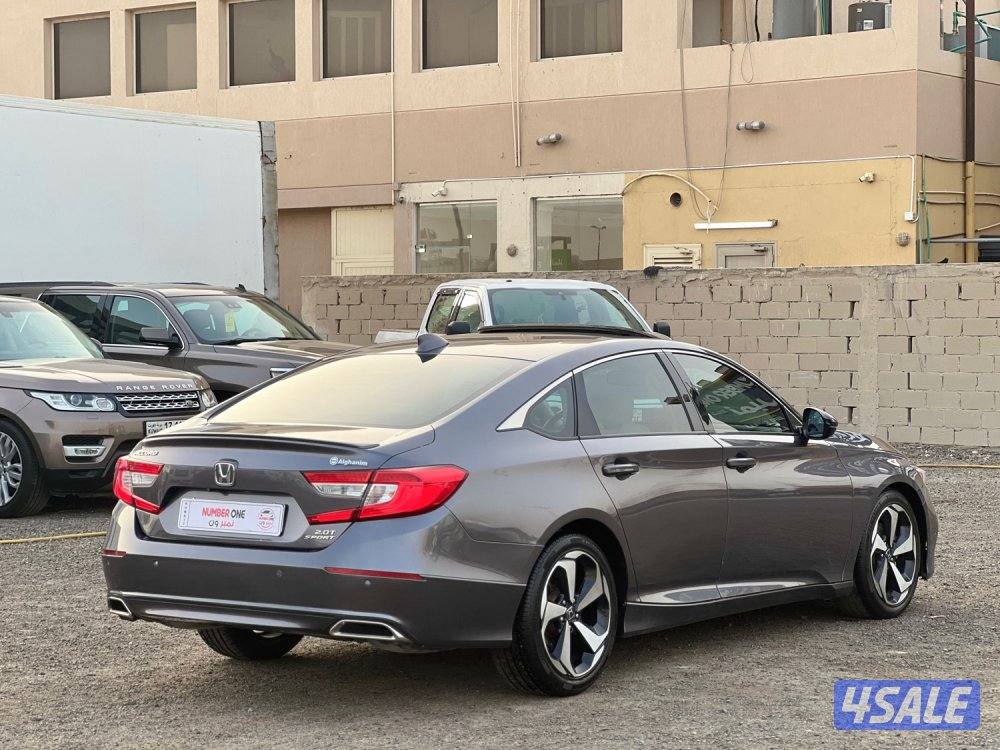 للبيع هوندا اكورد S2019 الدرجة الاولى4