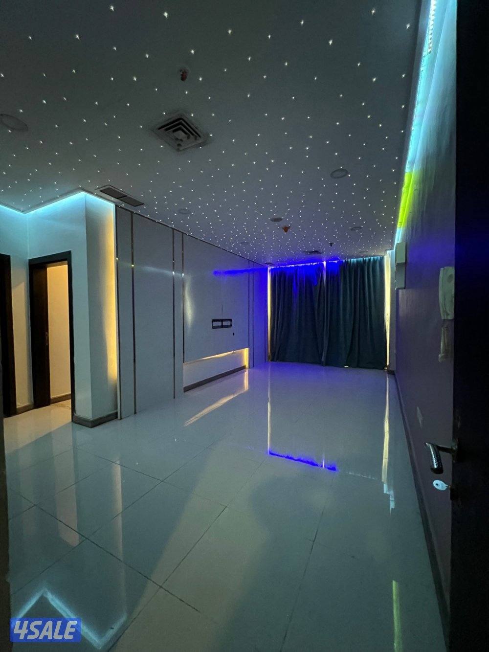 شقه للايجار علي البحر مباشر 3غرف صاله2