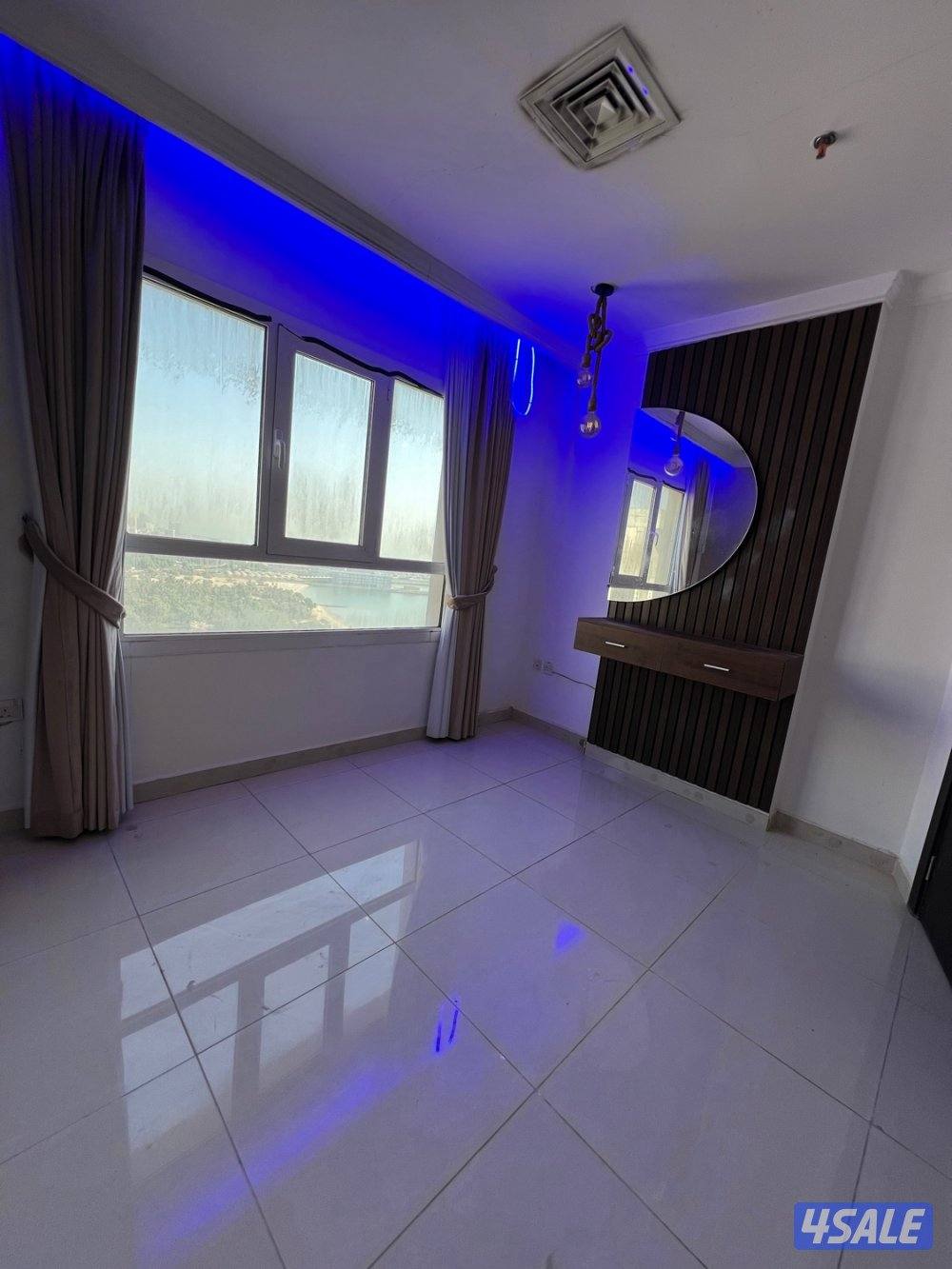 شقه للايجار علي البحر مباشر 3غرف صاله3