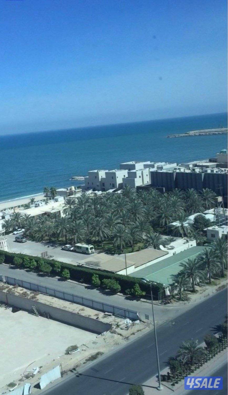 شقه للايجار علي البحر مباشر 3غرف صاله1