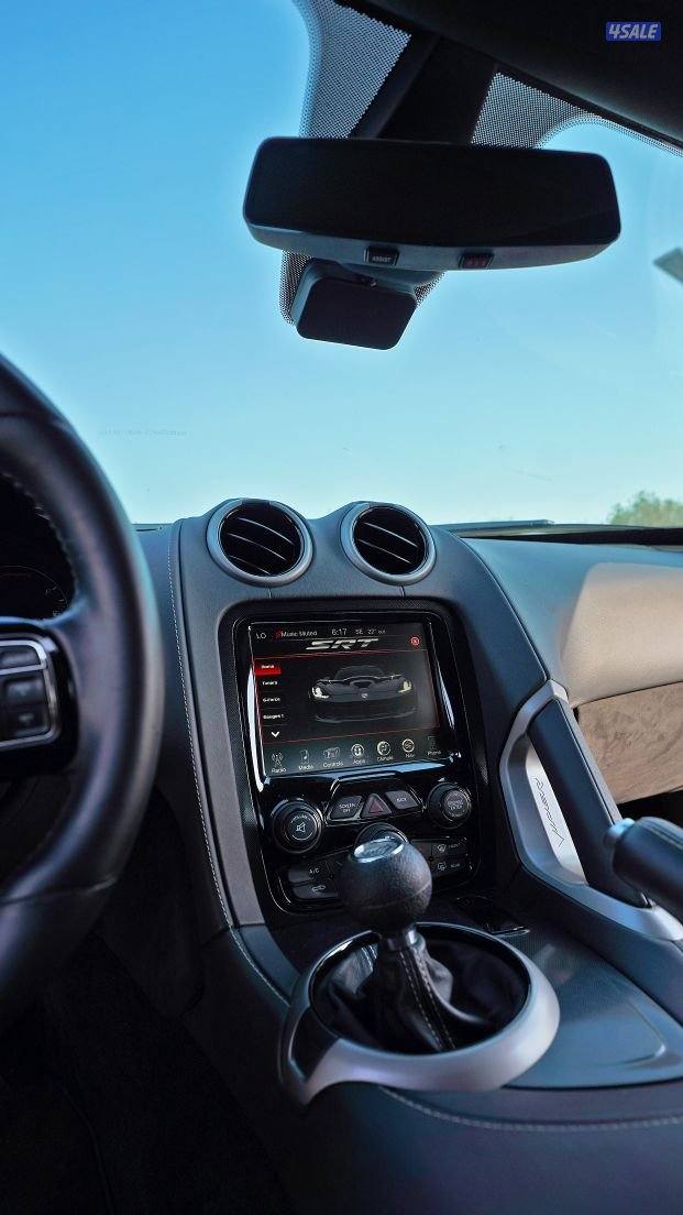 للبيع دوج فايبر srt10