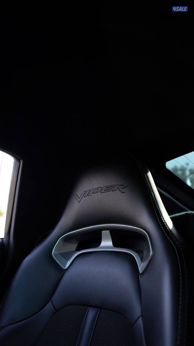 للبيع دوج فايبر srt12