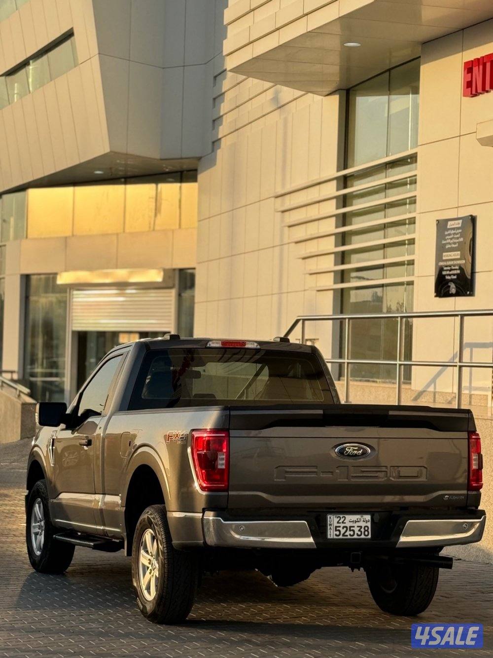 للبيع وانيت فورد F150 موديل 20232