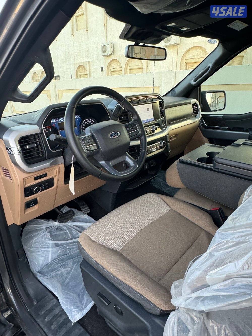 للبيع وانيت فورد F150 موديل 20239