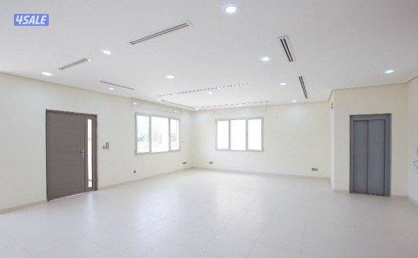 فيلا في منطقة المسايل للإيجار -قطعة 1 -شارع 111/ مخصصة للعائلات4