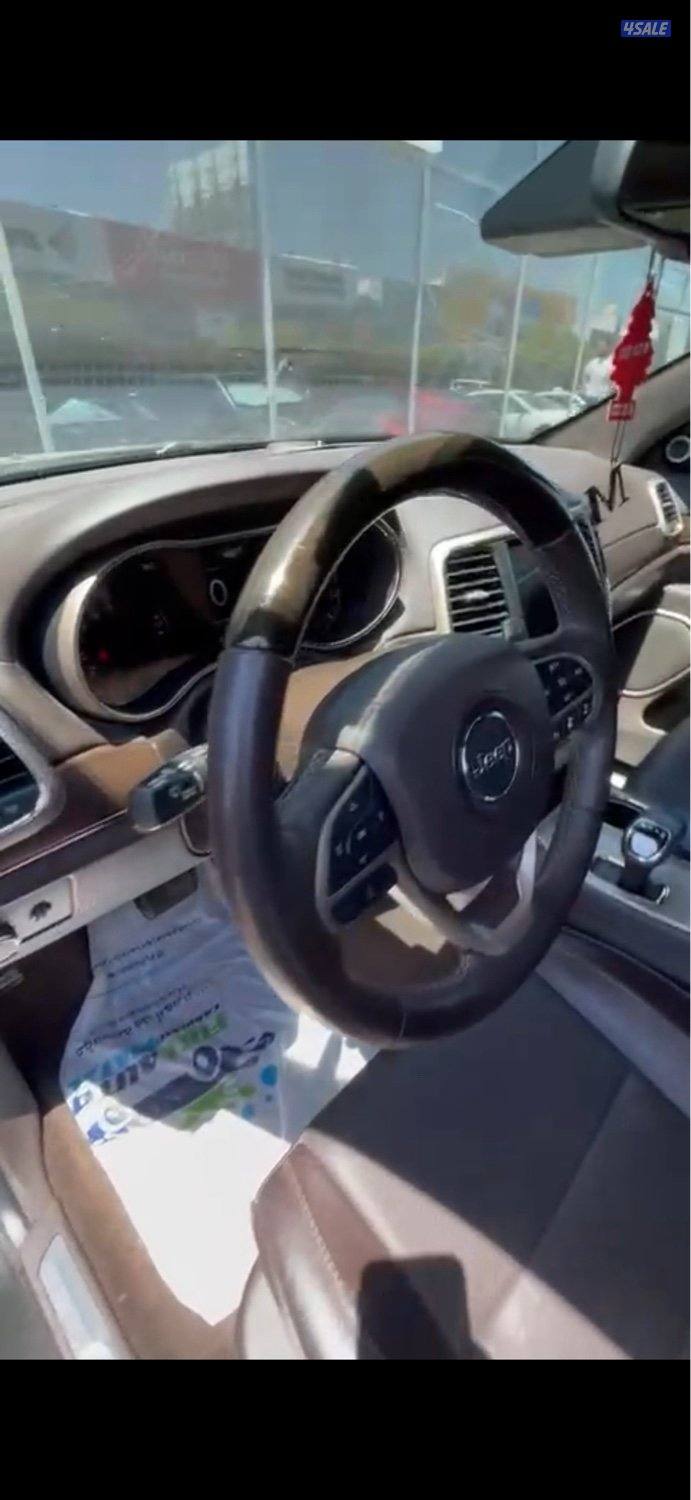 جراند شيروكي Summit – ممشى 88 ألف كيلو بيعة سريعة - نظيف3