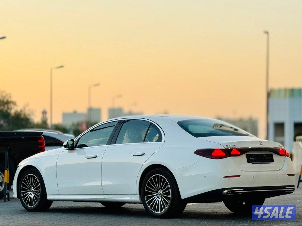 للبيع مرسيدس E300 موديل 2025 أصفار5