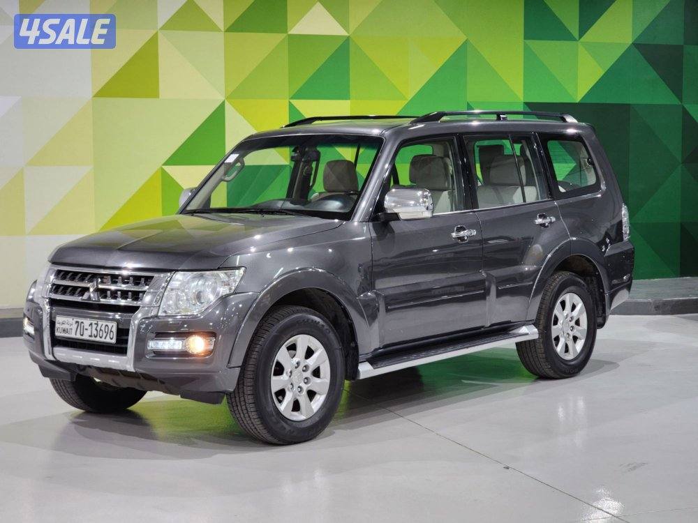 Mitsubishi Pajero0