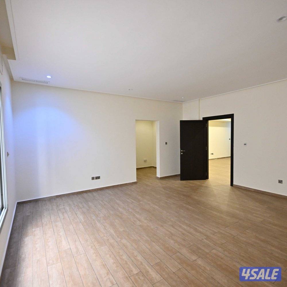 شقة فاخره "طابق كامل" للإيجار في المسايل بمساحة 348 متر / مخصصة للعائ6