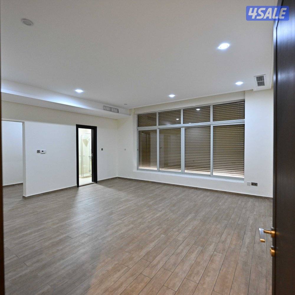 شقة فاخره "طابق كامل" للإيجار في المسايل بمساحة 348 متر / مخصصة للعائ8