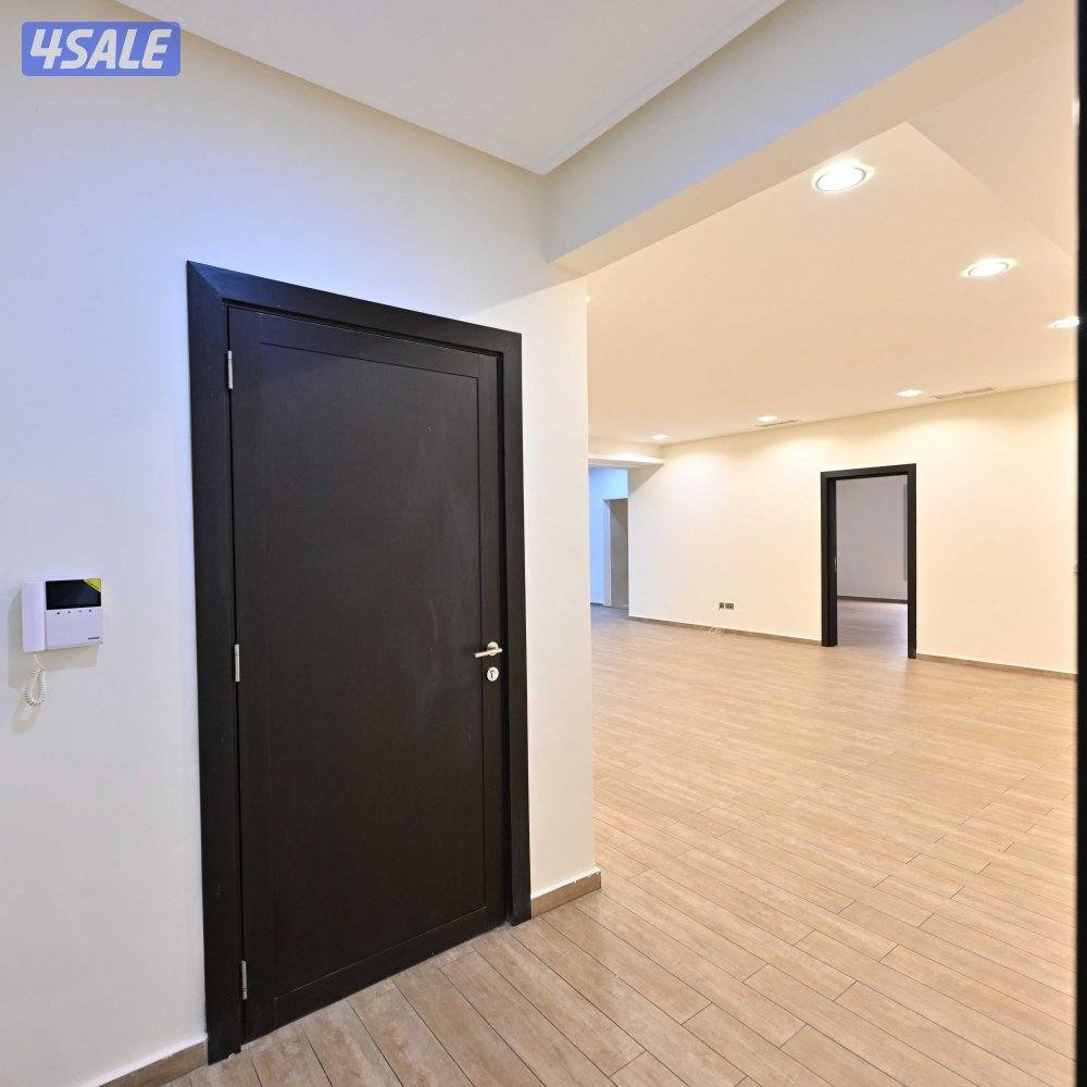 شقة فاخره "طابق كامل" للإيجار في المسايل بمساحة 348 متر / مخصصة للعائ10