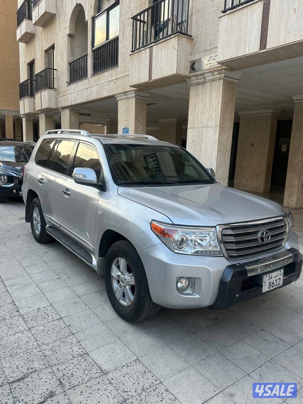 للبيع لاند كروزر 6 سلندر GXR 20091