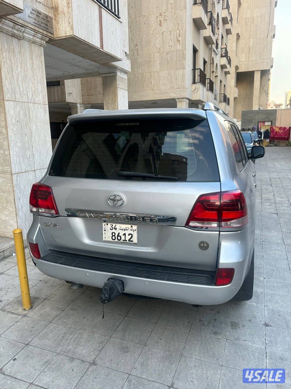 للبيع لاند كروزر 6 سلندر GXR 20092