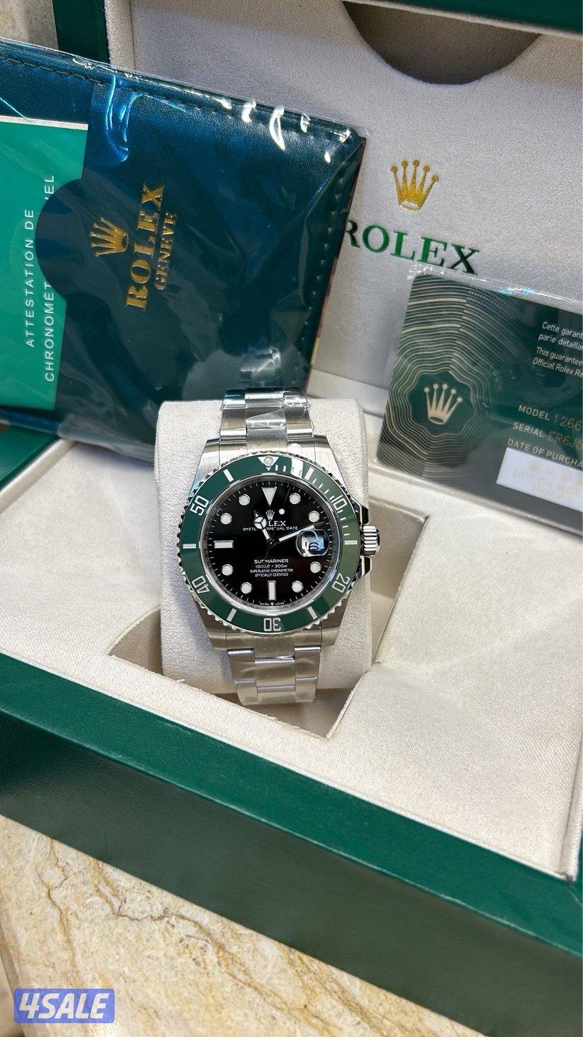 للبيع ساعات هي والاصلي واحد ومشروطه14