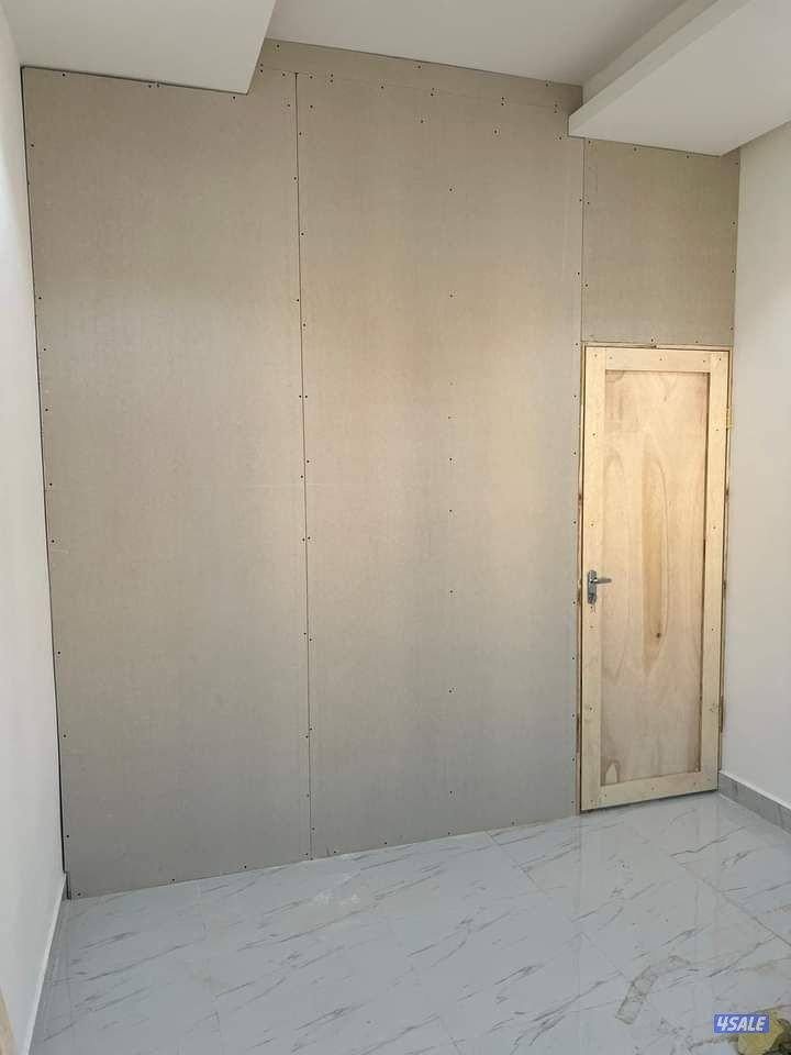 نقوم بجميع أعمال النجارين.  مشروع جديد ، إصلاح أبواب جديدة ، تصليح أبو2