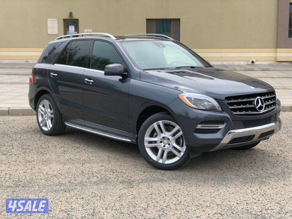 للبيع وممكن مع البدل جيبات مرسيدس4