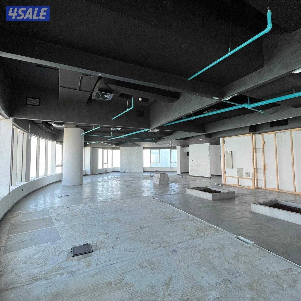 دور تجاري إطلالة بحرية مباشرة للإيجار في شرق قطعة 30