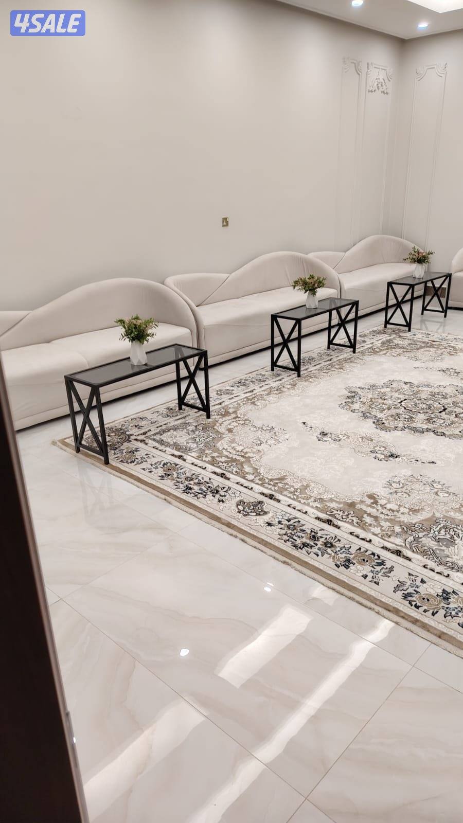 تاجير كراسي وقهوجيه تاجير تسكير تاجير طاولات تاجير كنفات تاجير زينه1