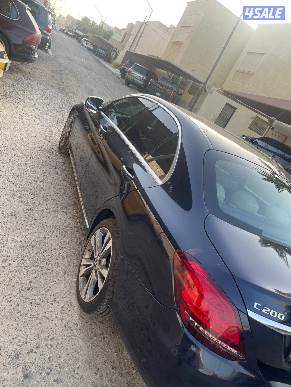 للبيع مرسيدس c200 موديل 2019 ماشية ٦٤ الف بحالة ممتازه2