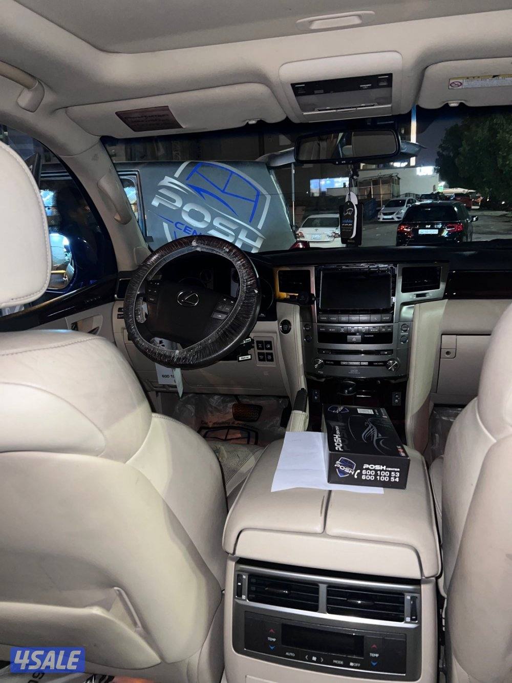 للبيع جيب لكزس LX5704