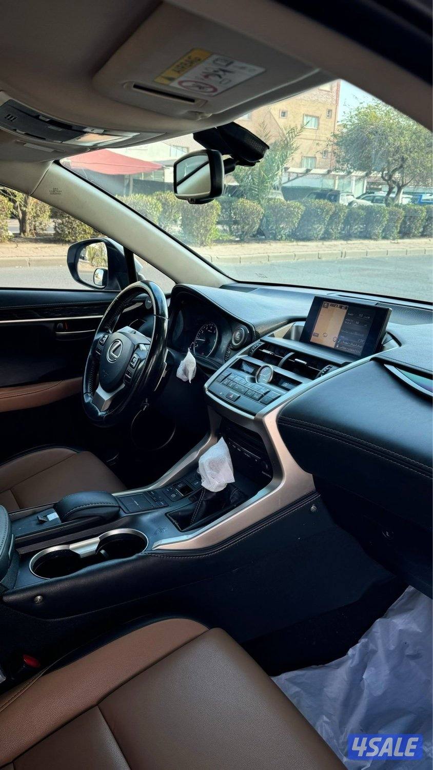 للبيع NX 200T موديل 2016 شرط الفحص صبغ الوكاله ماشي 260 الف4