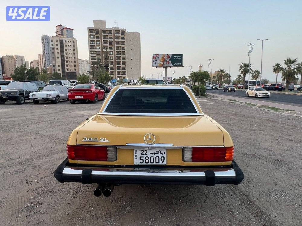 مرسيدس SL 380 بحاله ممتازه 19842