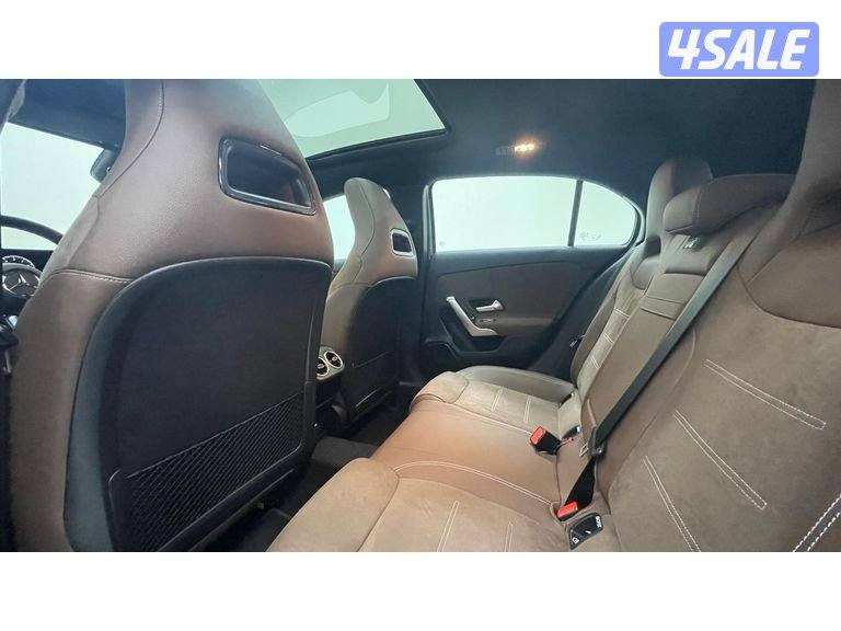 Mercedes-Benz A-Class13