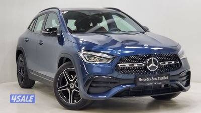 Mercedes-Benz GLA0