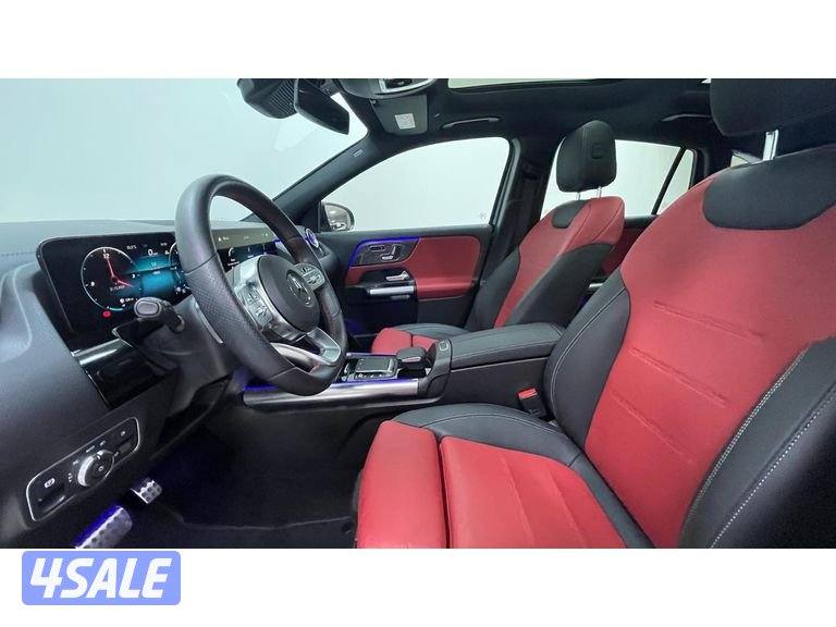 Mercedes-Benz GLA10
