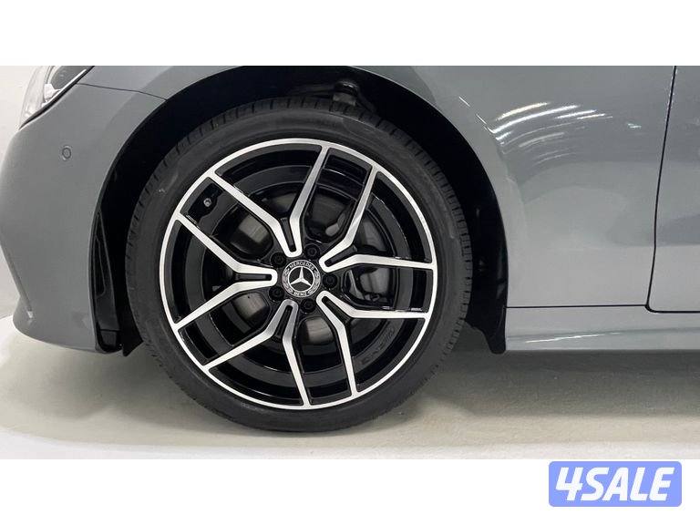 Mercedes-Benz E-Class8