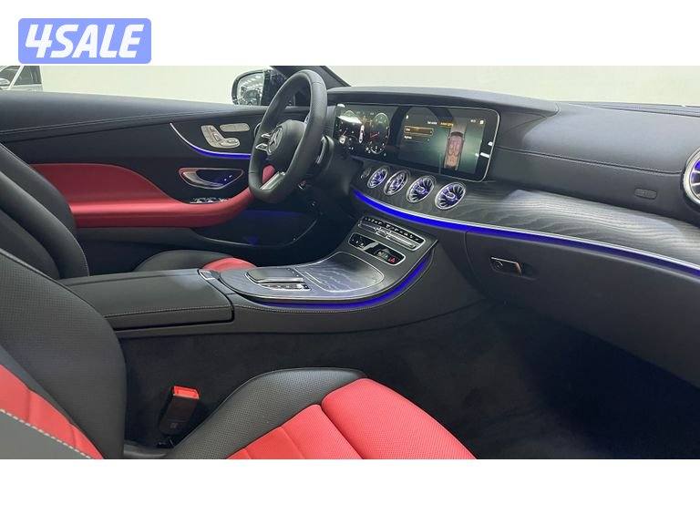 Mercedes-Benz E-Class9