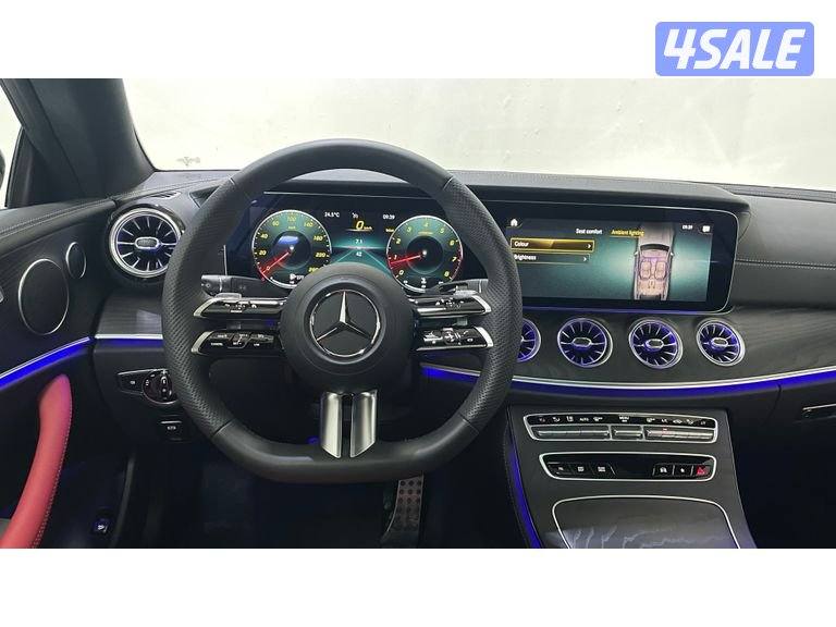 Mercedes-Benz E-Class12