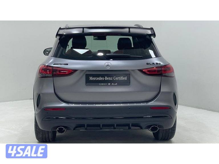 Mercedes-Benz GLA6