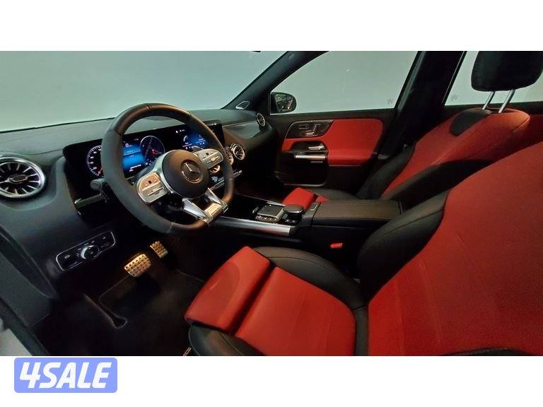 Mercedes-Benz GLA10