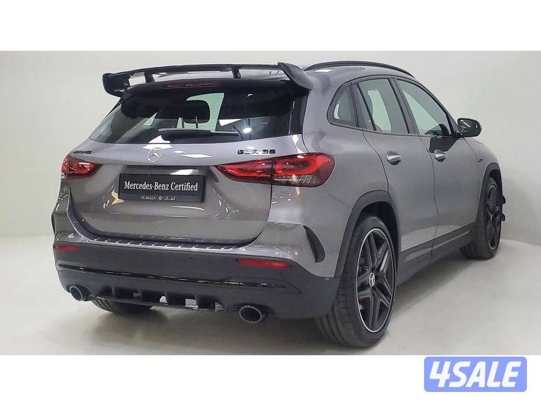 Mercedes-Benz GLA7