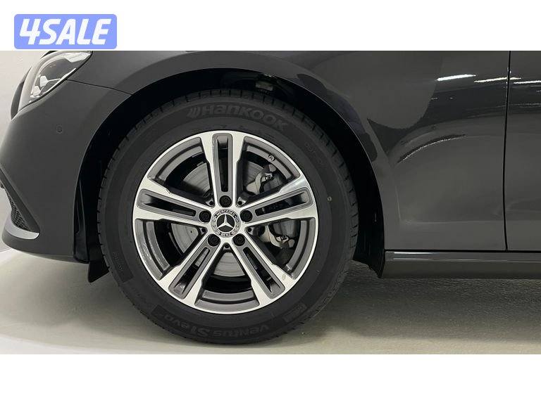 Mercedes-Benz E-Class8