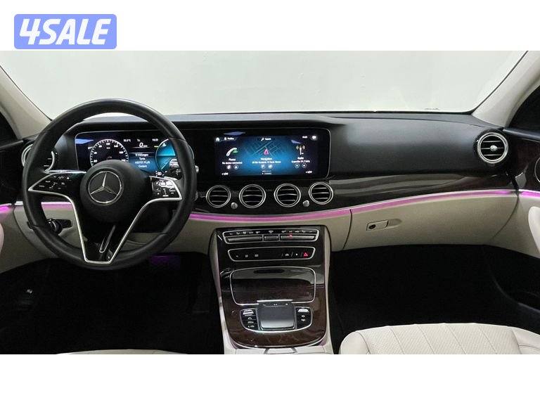 Mercedes-Benz E-Class11