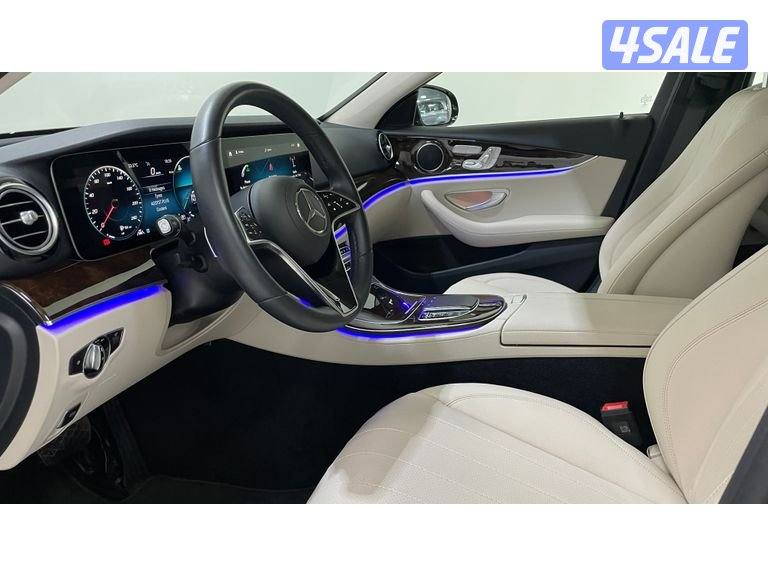 Mercedes-Benz E-Class10