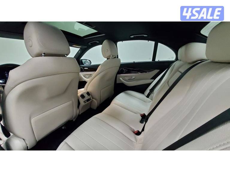 Mercedes-Benz E-Class13