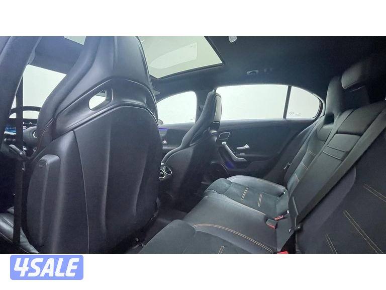 Mercedes-Benz A-Class12