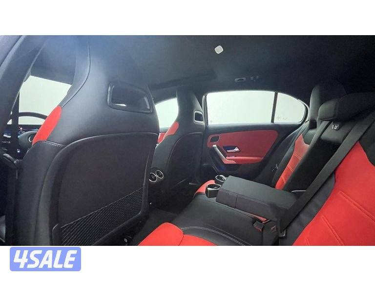 Mercedes-Benz A-Class13