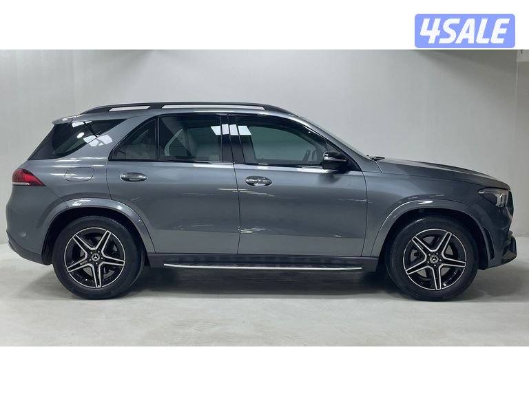 Mercedes-Benz GLE SUV4