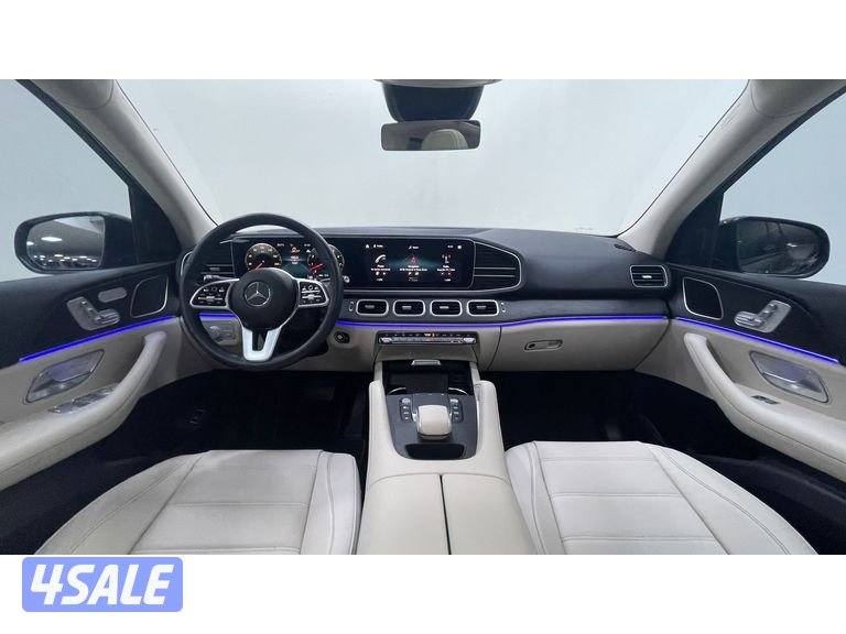Mercedes-Benz GLE SUV11