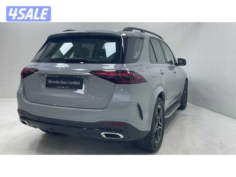 Mercedes-Benz GLE SUV6
