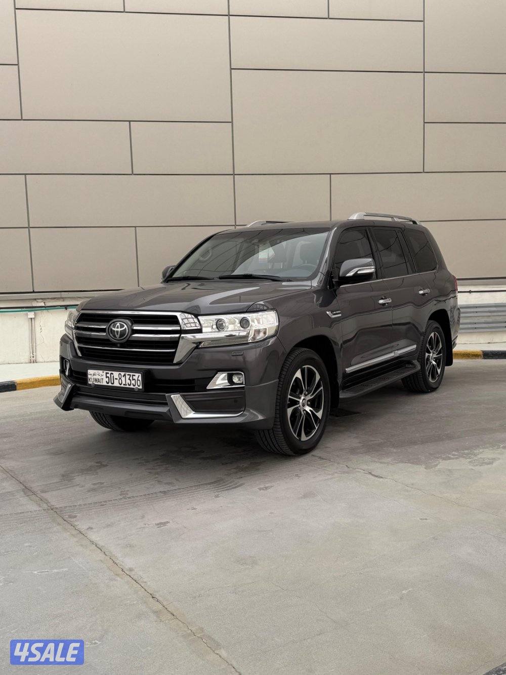 لاند كروس VXR جراند تورنج S موديل 2021 الساير صبغ الوكالة0
