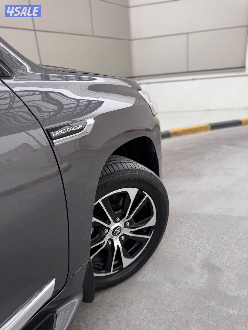 لاند كروس VXR جراند تورنج S موديل 2021 الساير صبغ الوكالة6