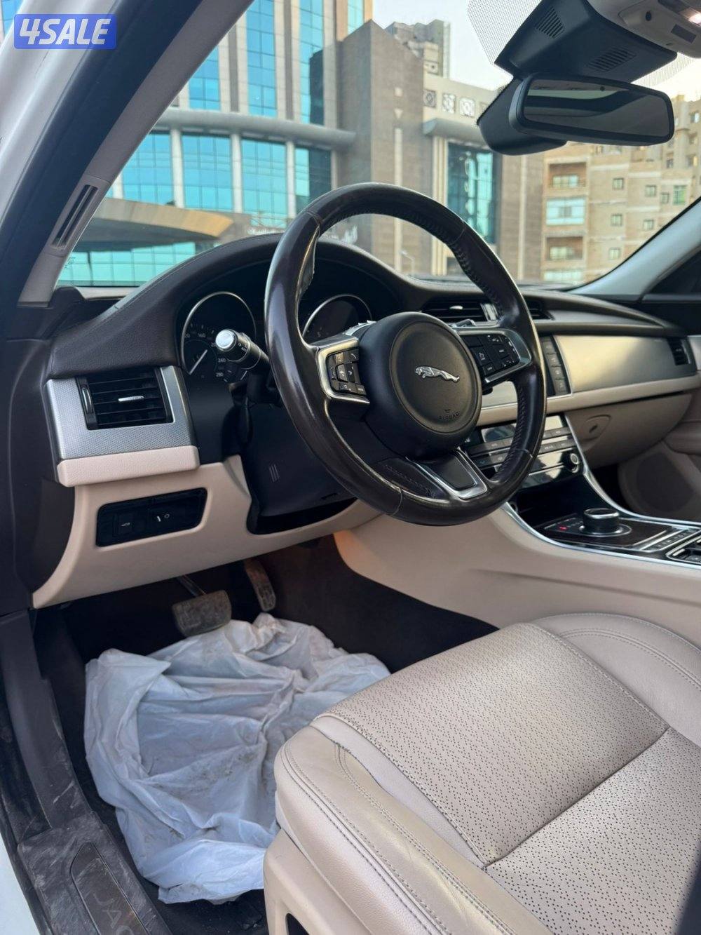 جاكور XF موديل 20185